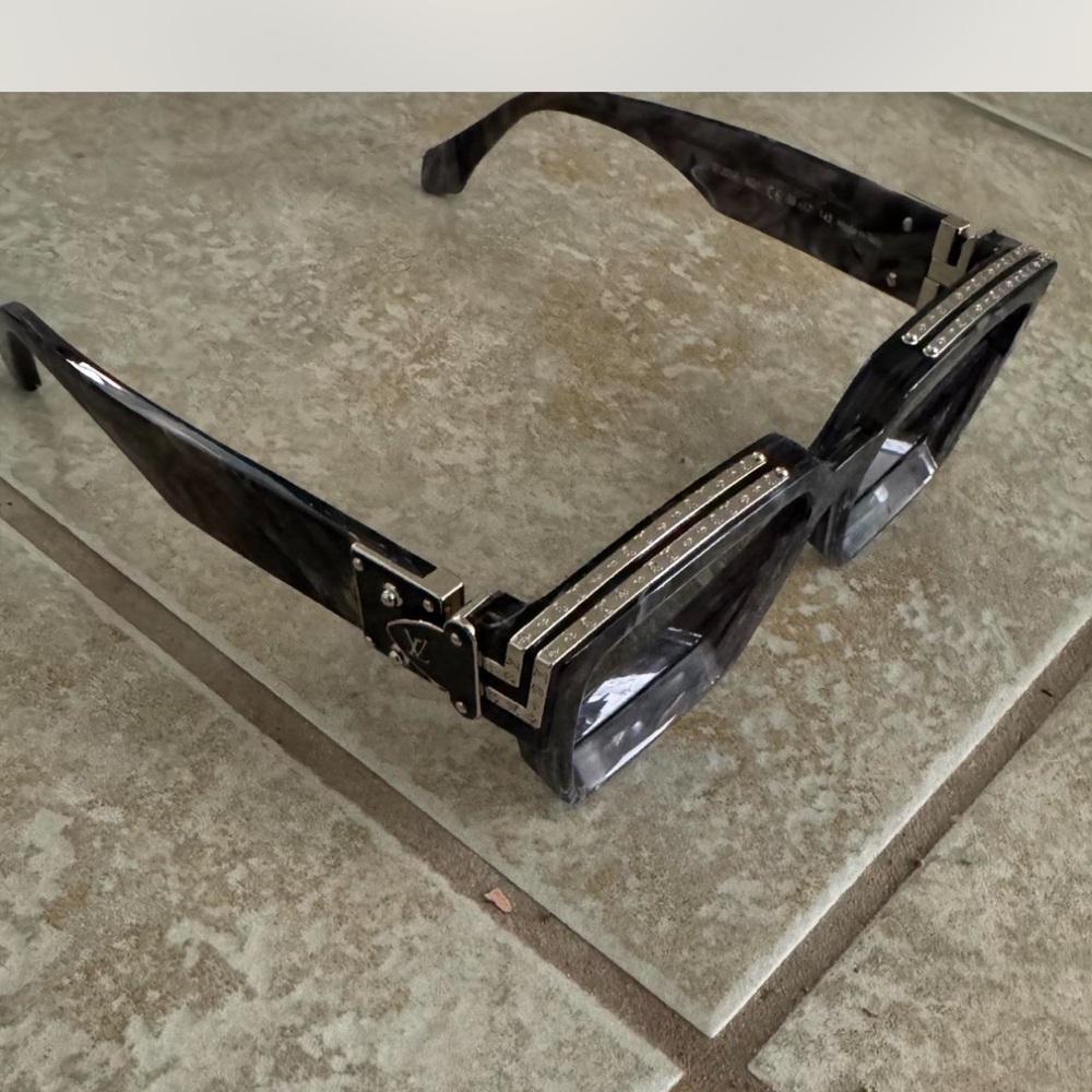 Louis Vuitton 1.1 Millionaires Square Sunglasses